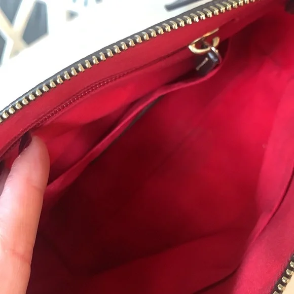 Dooney & Bourke Red Lizard-Embossed Crossbody Bag - Picture 15 of 15